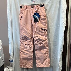 NWT Women’s XS Searipe insulted, adjustable ski pants. Baby pink